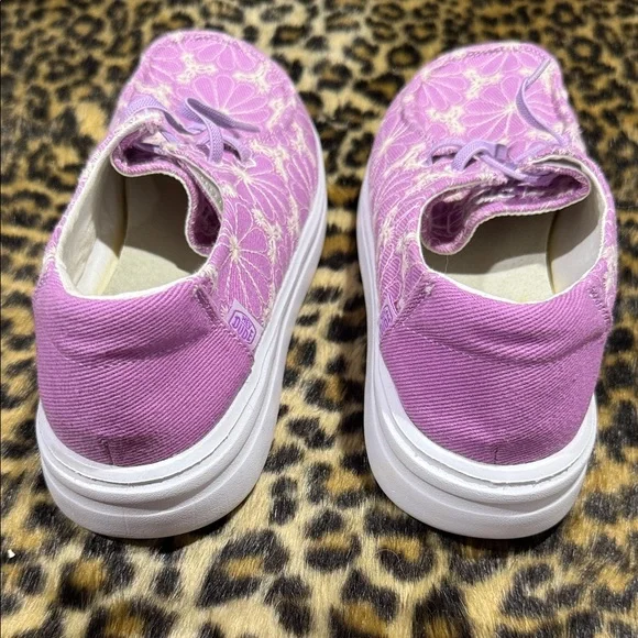 Hey Dude Women’s Lavender Floral Sneakers - Picture 5 of 9